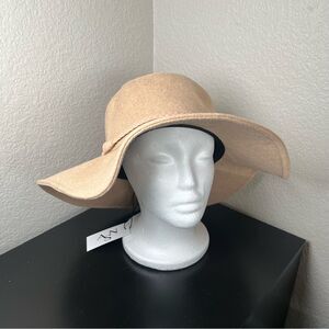 ASN Harper Hat Tan Oatmeal Felt Braid Wool Floppy Women’s NWT